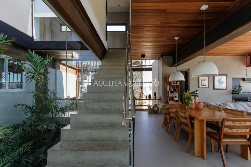 Venda/Aldeia da Serra: casa incrível com projeto premiado – CA0166