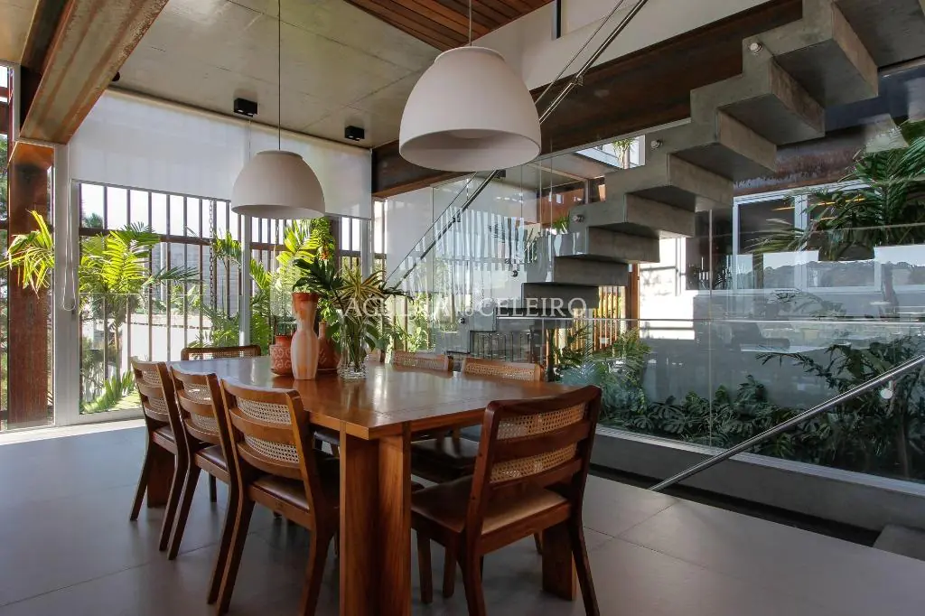 Venda/Aldeia da Serra: casa incrível com projeto premiado – CA0166