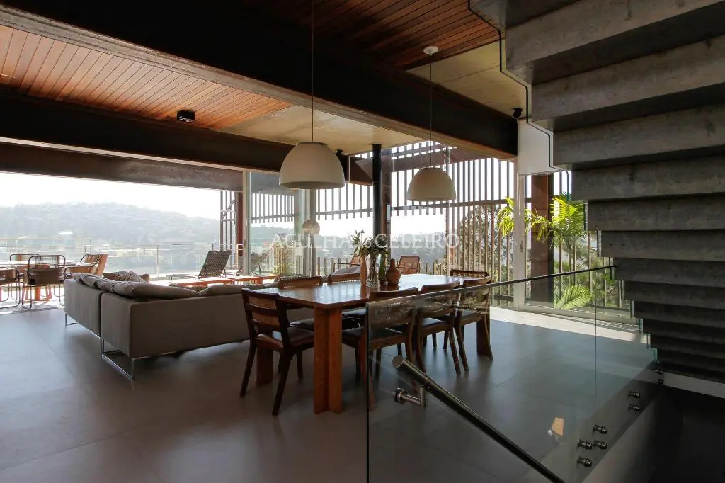 Venda/Aldeia da Serra: casa incrível com projeto premiado – CA0166