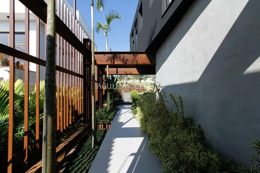 Venda/Aldeia da Serra: casa incrível com projeto premiado – CA0166