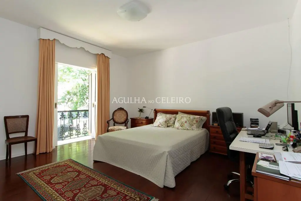 Venda/Locação/Jardim América: casa em estilo colonial brasileiro – CA0234