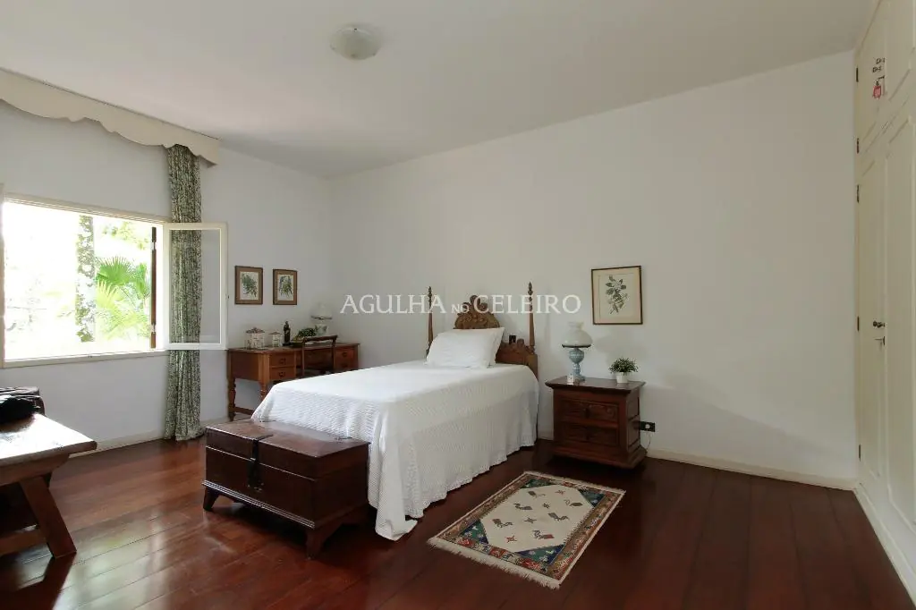 Venda/Locação/Jardim América: casa em estilo colonial brasileiro – CA0234