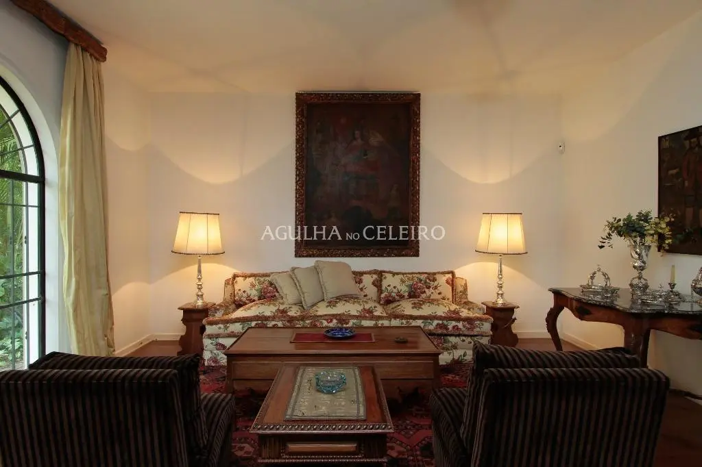 Venda/Locação/Jardim América: casa em estilo colonial brasileiro – CA0234