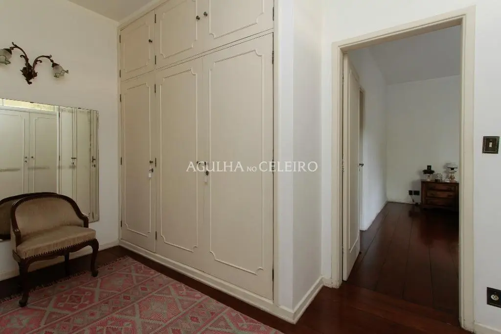 Venda/Locação/Jardim América: casa em estilo colonial brasileiro – CA0234