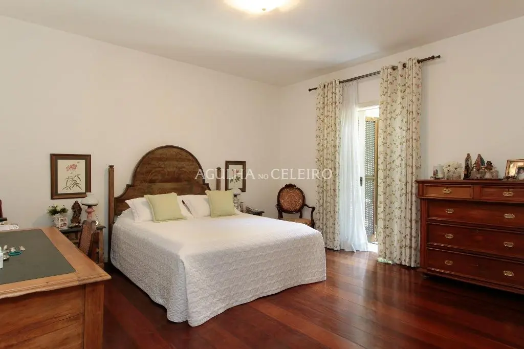 Venda/Locação/Jardim América: casa em estilo colonial brasileiro – CA0234