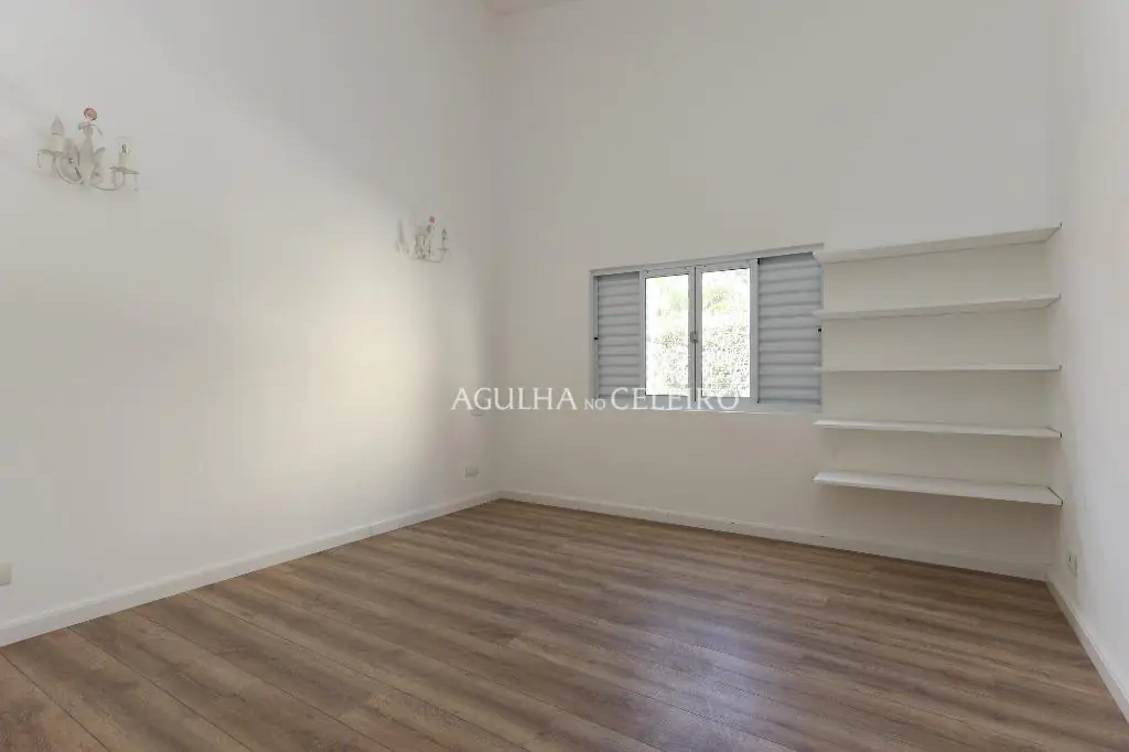 Venda/Alto de Pinheiros: Casa ampla e novinha! – CA0537