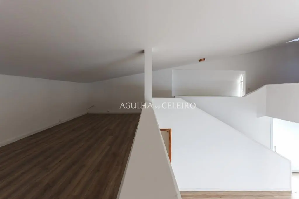 Venda/Alto de Pinheiros: Casa ampla e novinha! – CA0537