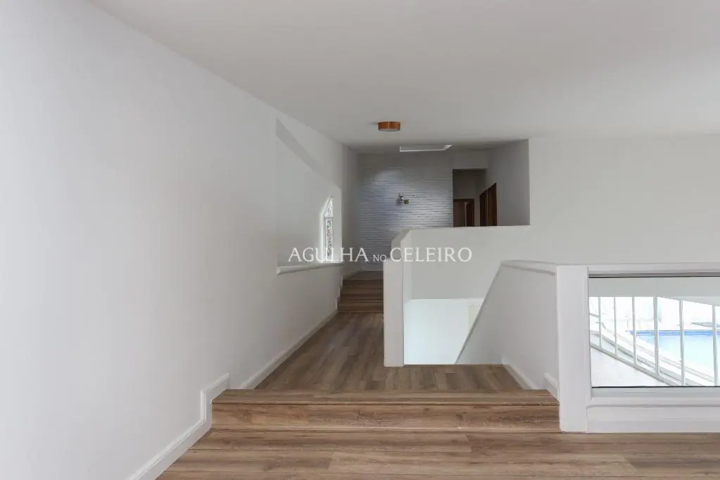 Venda/Alto de Pinheiros: Casa ampla e novinha! – CA0537