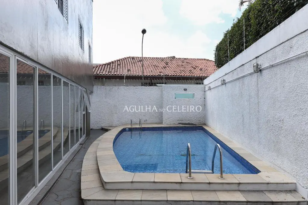 Venda/Alto de Pinheiros: Casa ampla e novinha! – CA0537