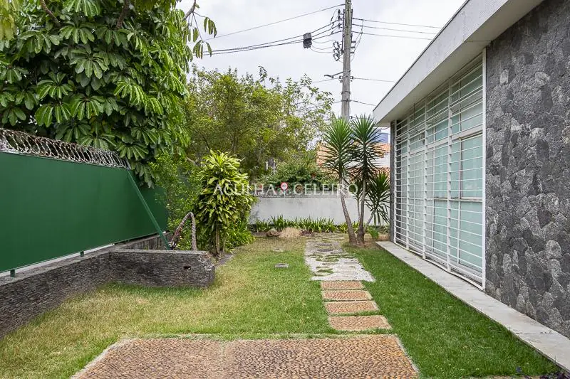 Casa com Terreno de 1120 mts em esquina no coração da Vila Nova Conceição. – CA0722