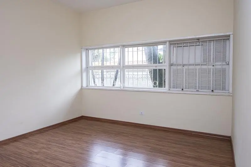 Casa com Terreno de 1120 mts em esquina no coração da Vila Nova Conceição. – CA0722