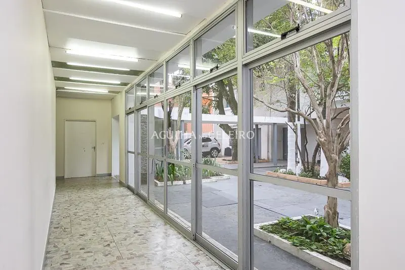 Casa com Terreno de 1120 mts em esquina no coração da Vila Nova Conceição. – CA0722