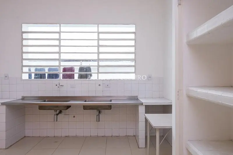 Casa com Terreno de 1120 mts em esquina no coração da Vila Nova Conceição. – CA0722