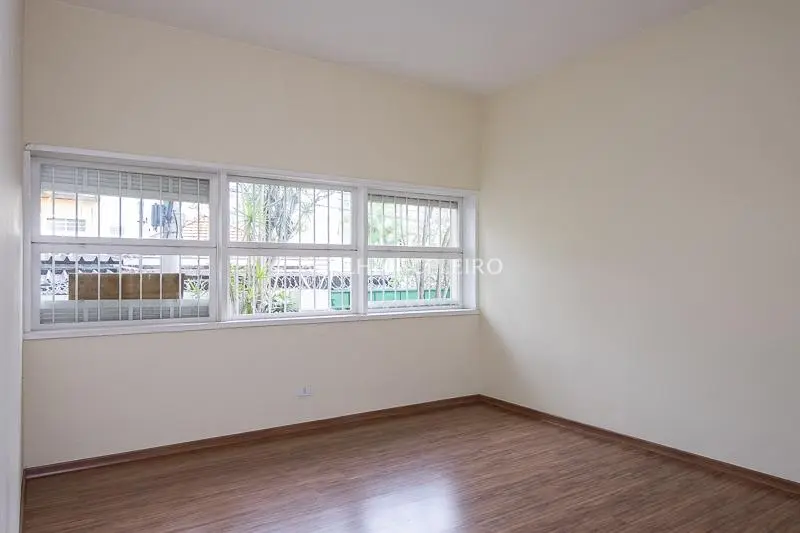 Casa com Terreno de 1120 mts em esquina no coração da Vila Nova Conceição. – CA0722