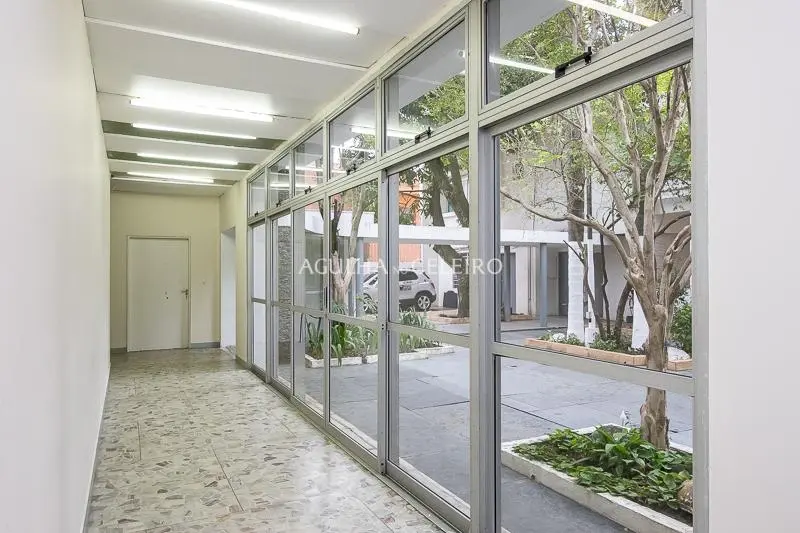 Casa com Terreno de 1120 mts em esquina no coração da Vila Nova Conceição. – CA0722