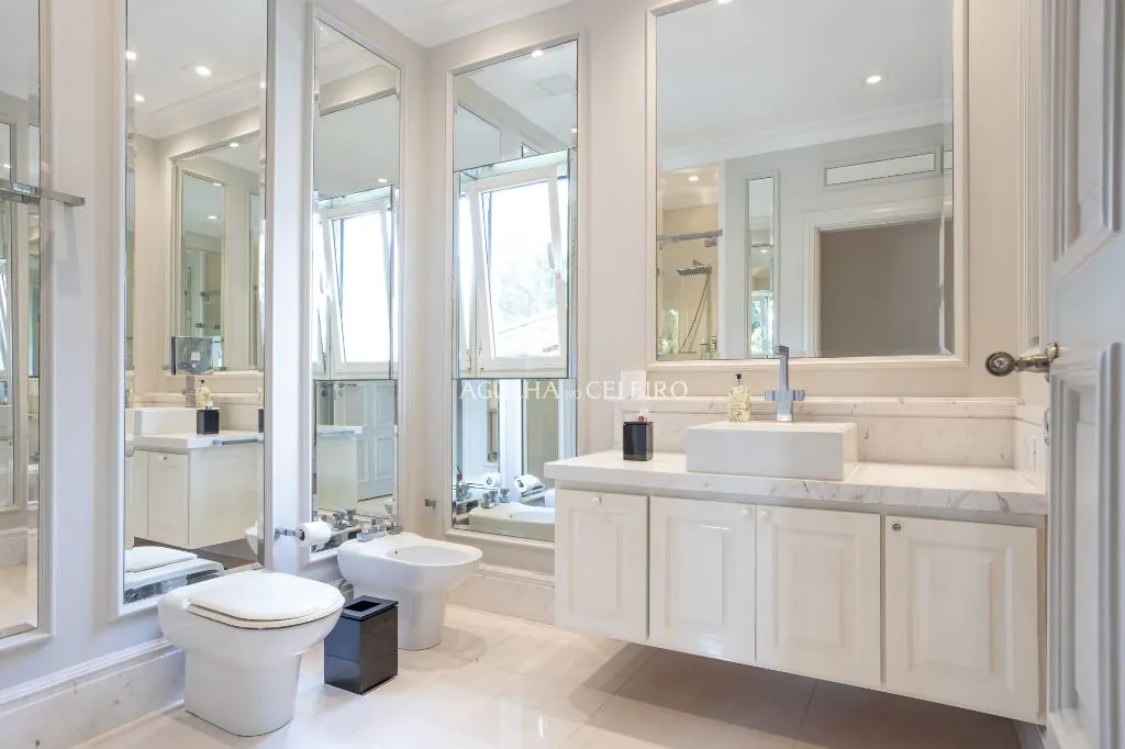 Venda/Jardim Europa: Simplesmente deslumbrante com projeto do renomado arquiteto Oscar Mikail. – CA0909