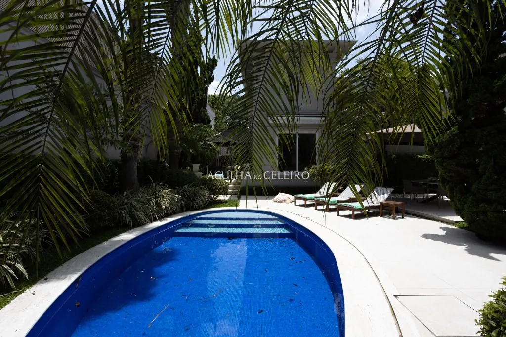Venda/Jardim Europa: Simplesmente deslumbrante com projeto do renomado arquiteto Oscar Mikail. – CA0909