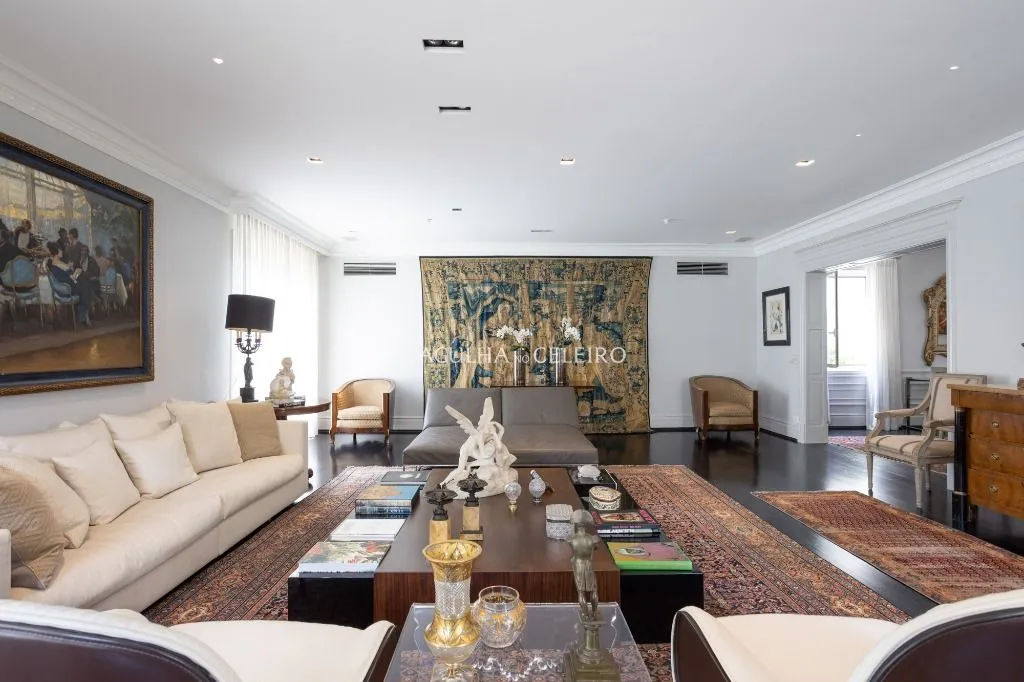 Venda/Jardim Europa: Simplesmente deslumbrante com projeto do renomado arquiteto Oscar Mikail. – CA0909