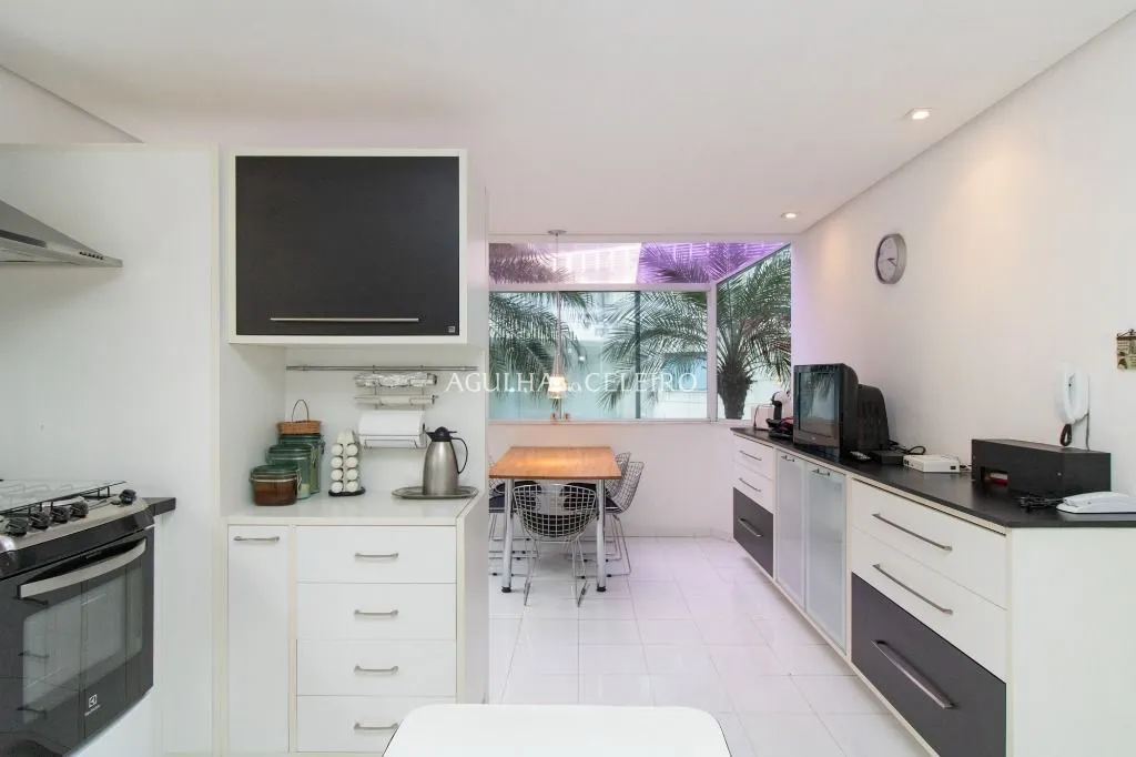 Venda/Alto de Pinheiros: family friendly – CA1104