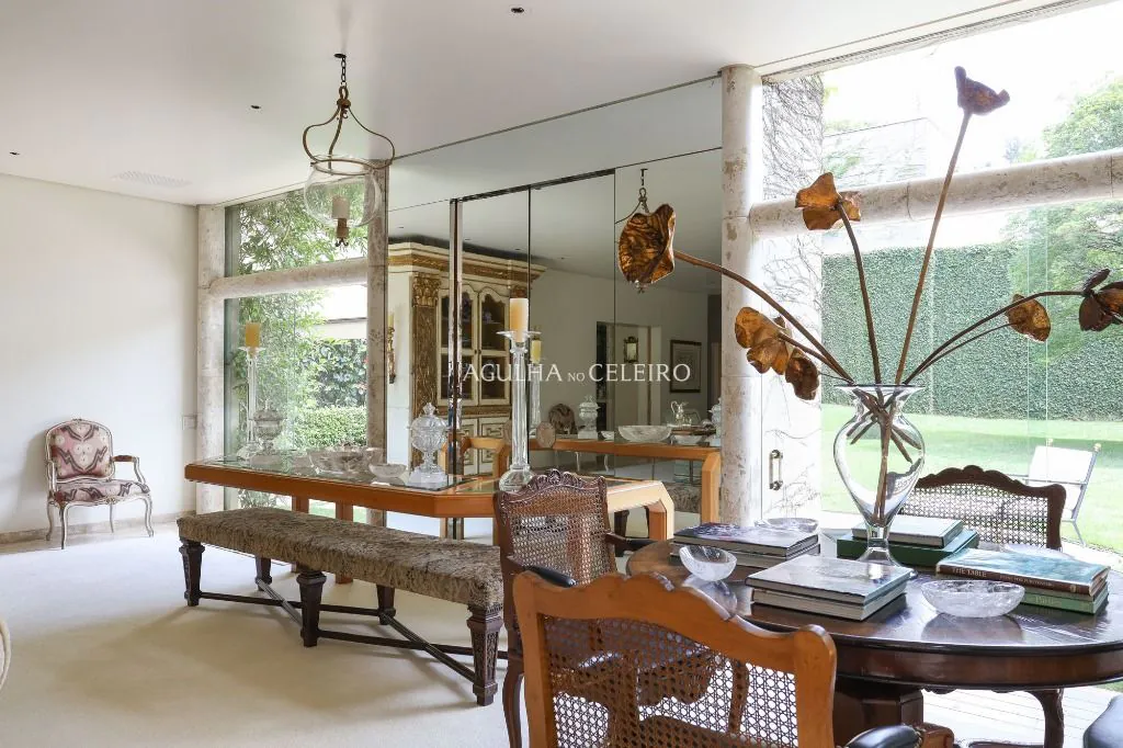 Venda/Jardim America: Casa espetacular com muita sofisticação, projetada por Octávio Pires – CA1153