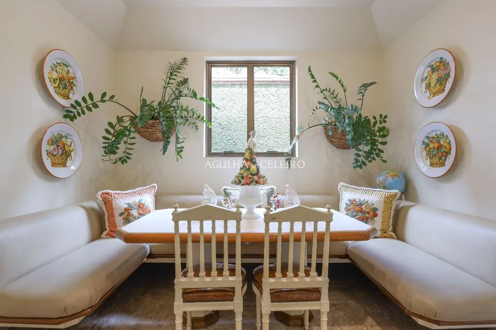 Venda/Jardim America: Casa espetacular com muita sofisticação, projetada por Octávio Pires – CA1153