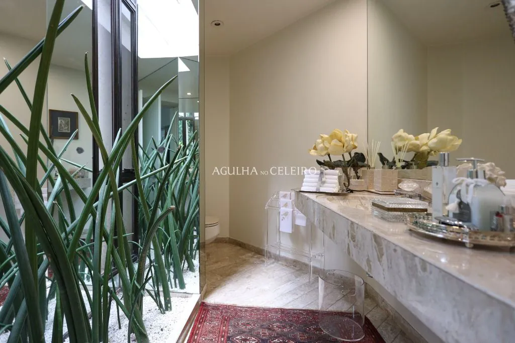 Venda/Jardim America: Casa espetacular com muita sofisticação, projetada por Octávio Pires – CA1153