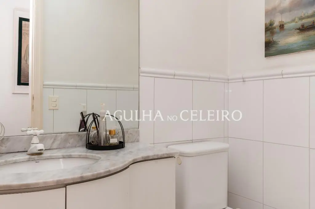 Venda/Moema: Muito espaço e localização – CO0348