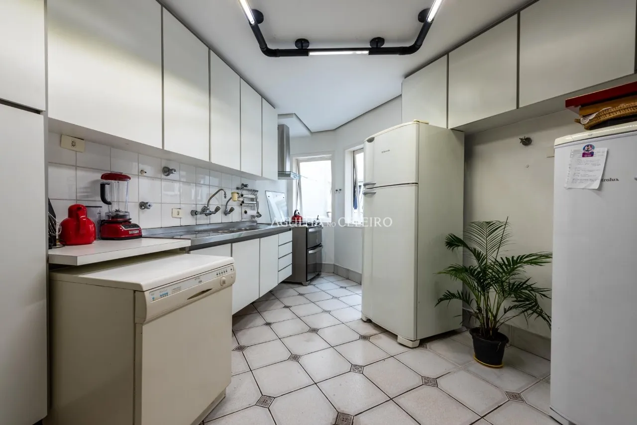 Venda/Locação/Jardim Paulistano: Aquele jardim que te abraça! – 8841