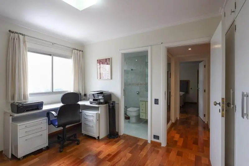 Venda/Campo Belo: muito conforto e grande metragem! – AP5920