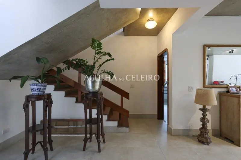 Venda/Alto de Pinheiros: Casa Moderna ao Lado do Parque Villa-Lobos – CA0693