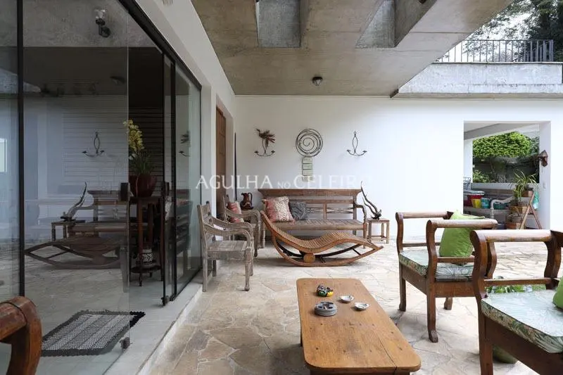 Venda/Alto de Pinheiros: Casa Moderna ao Lado do Parque Villa-Lobos – CA0693