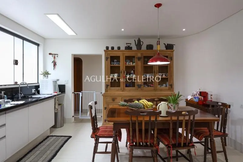 Venda/Alto de Pinheiros: Casa Moderna ao Lado do Parque Villa-Lobos – CA0693