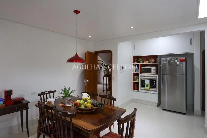 Venda/Alto de Pinheiros: Casa Moderna ao Lado do Parque Villa-Lobos – CA0693