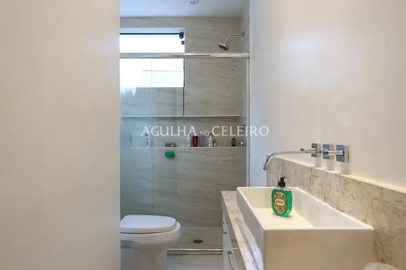 Venda/Alto de Pinheiros: Casa Moderna ao Lado do Parque Villa-Lobos – CA0693