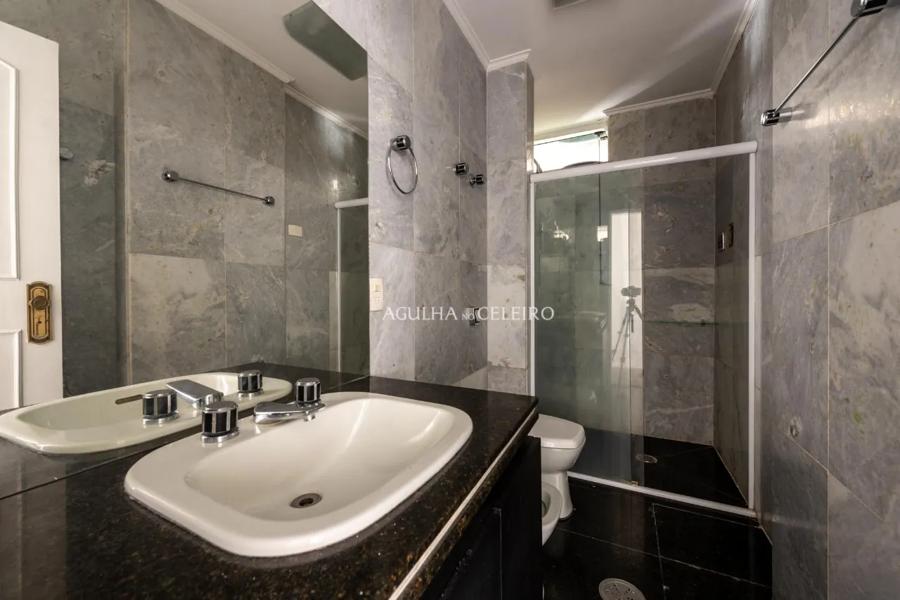 venda-itaim-bibi-muita-luz-e-uma-varandinha-charmosa-8870-21