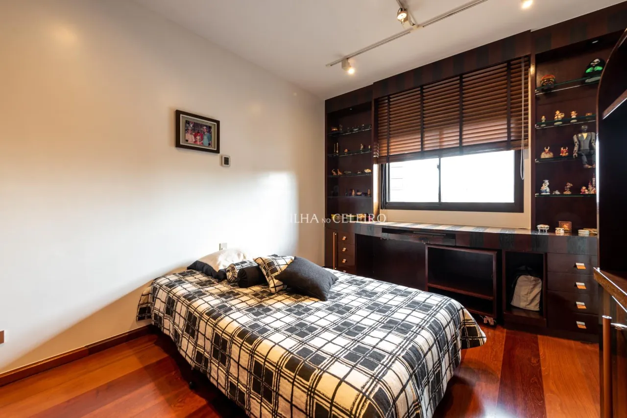 Venda/Moema:muito conforto e pé no Parque! – AP8690