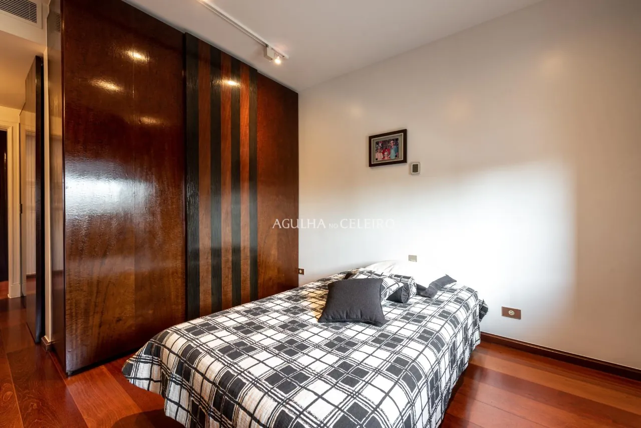 Venda/Moema:muito conforto e pé no Parque! – AP8690