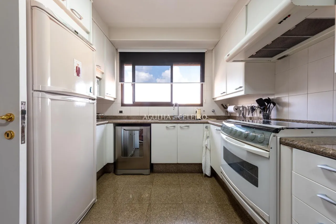 Venda/Moema:muito conforto e pé no Parque! – AP8690