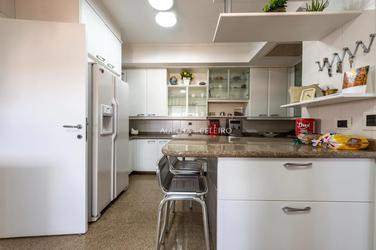 Venda/Moema:muito conforto e pé no Parque! – AP8690