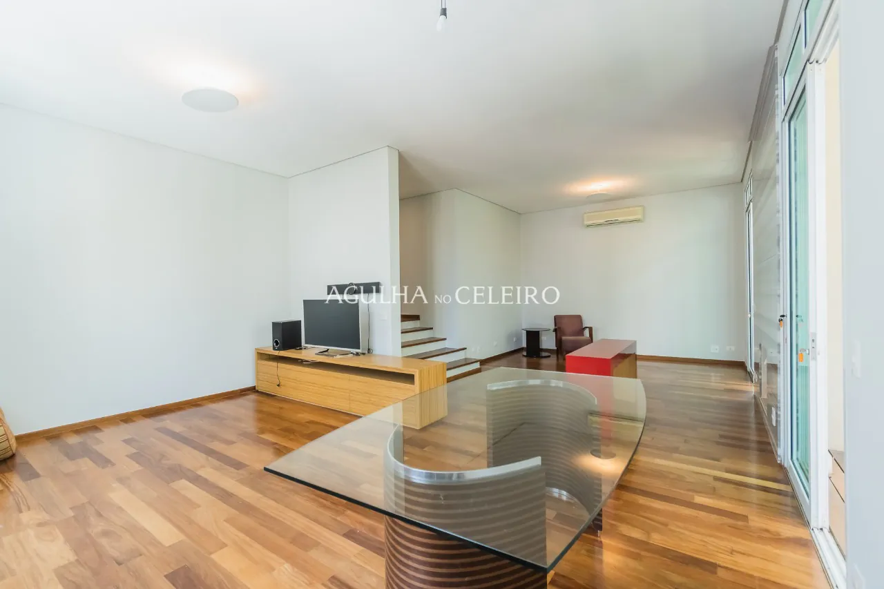 Venda/Campo Belo: casa clássica em condomínio desejado! – CA1295