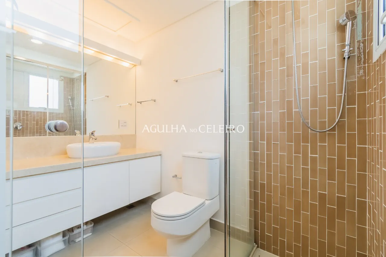 Venda/Campo Belo: casa clássica em condomínio desejado! – CA1295