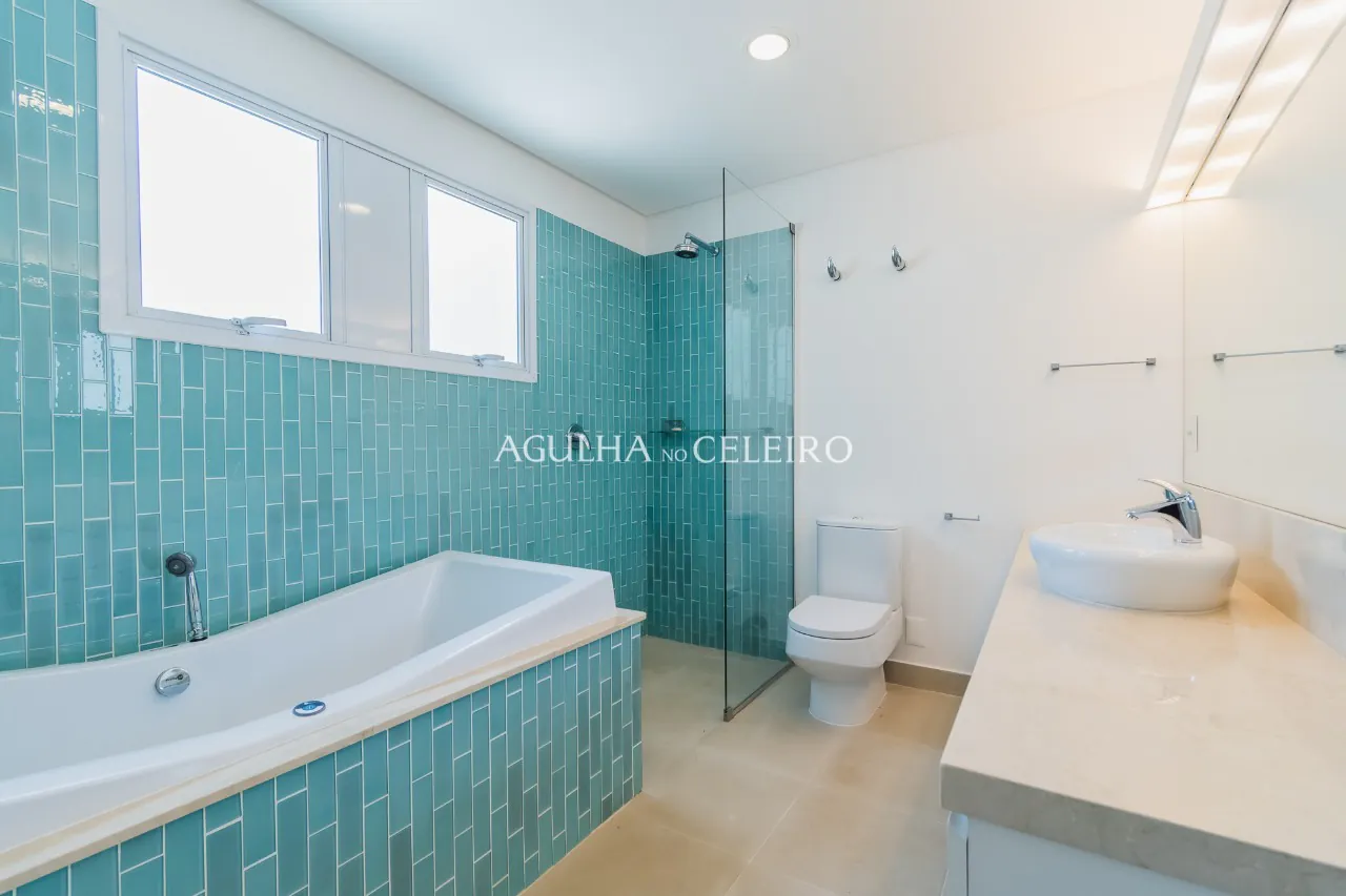 Venda/Campo Belo: casa clássica em condomínio desejado! – CA1295