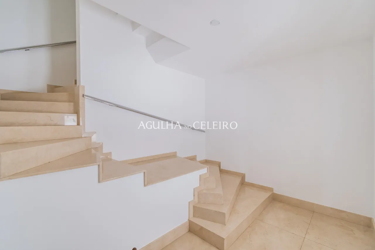 Venda/Campo Belo: casa clássica em condomínio desejado! – CA1295