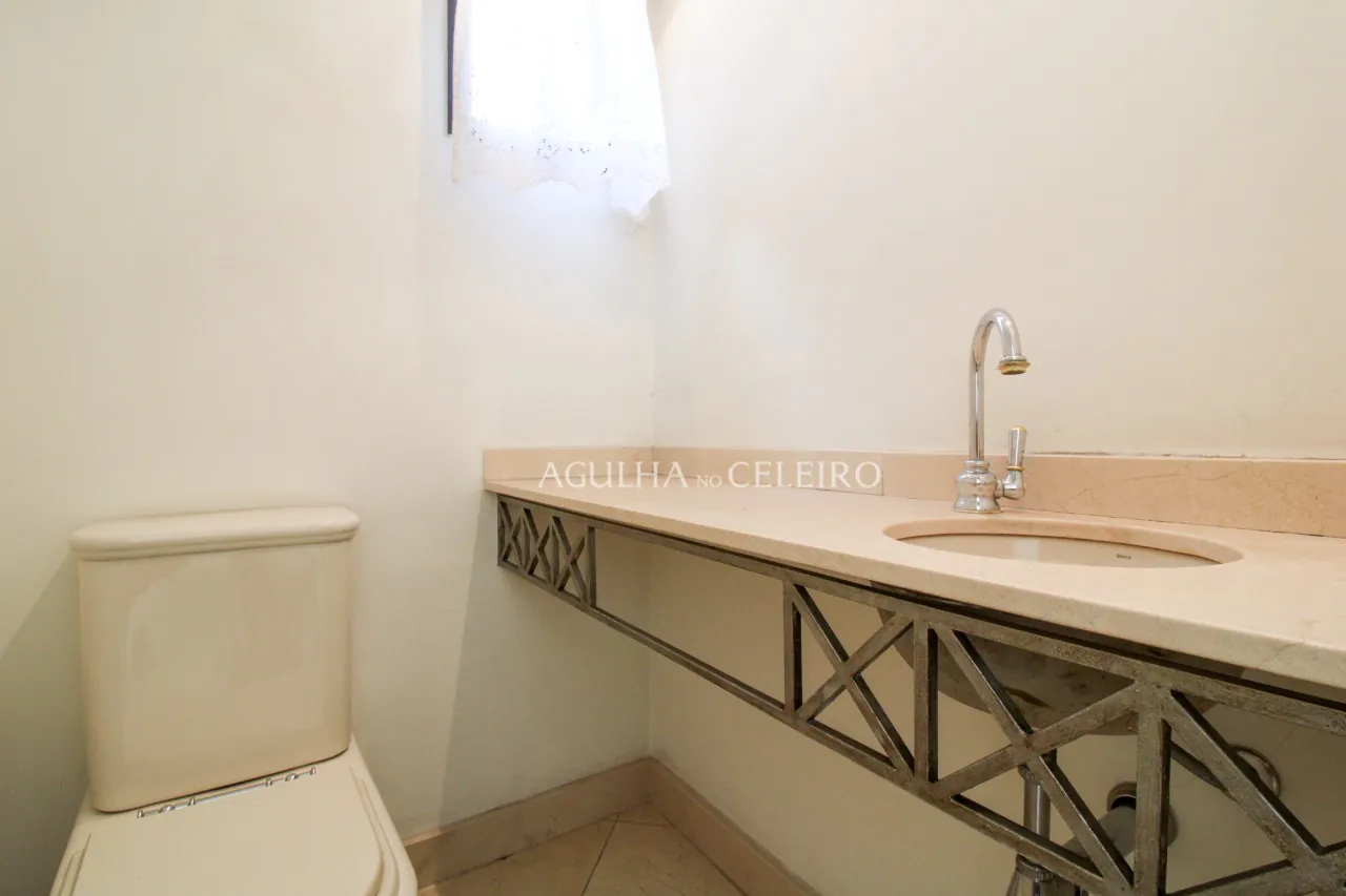 Venda/Vila Mariana: Oportunidade de reforma, e vista a 360º! – 8940