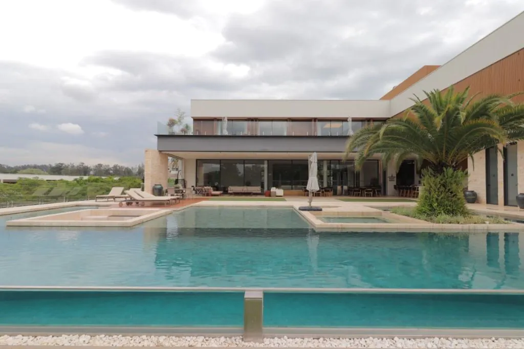 Venda/Terras de São José: Casa perfeita – CA1232