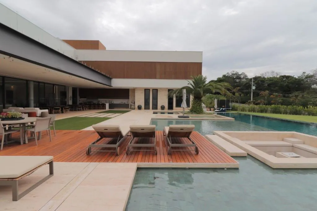 Venda/Terras de São José: Casa perfeita – CA1232