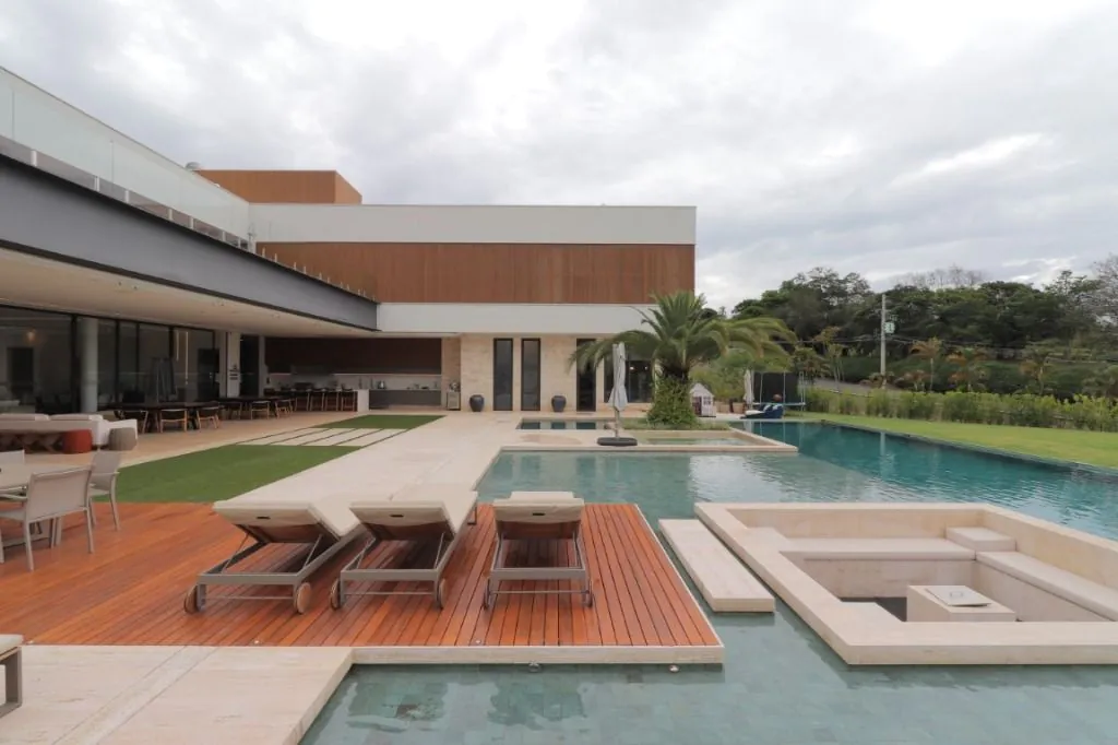 Venda/Terras de São José: Casa perfeita – CA1232