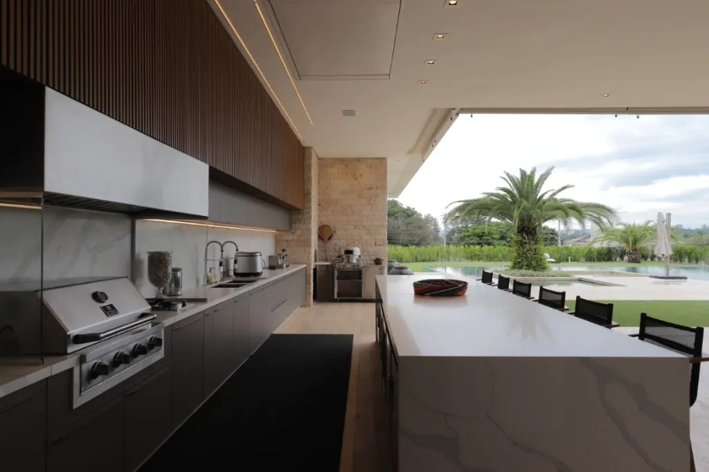 Venda/Terras de São José: Casa perfeita – CA1232