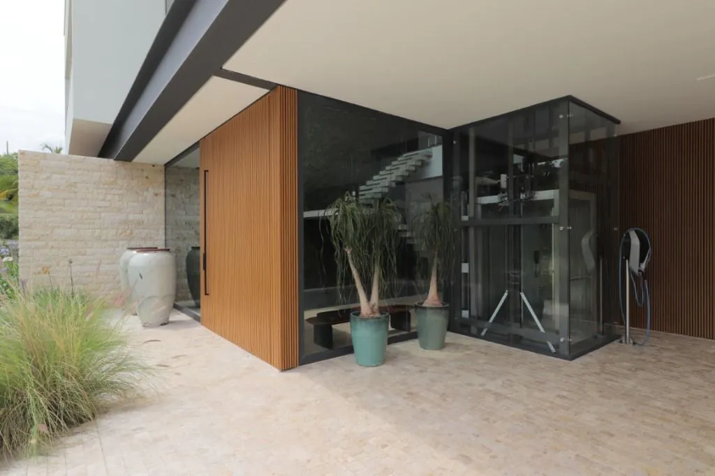 Venda/Terras de São José: Casa perfeita – CA1232