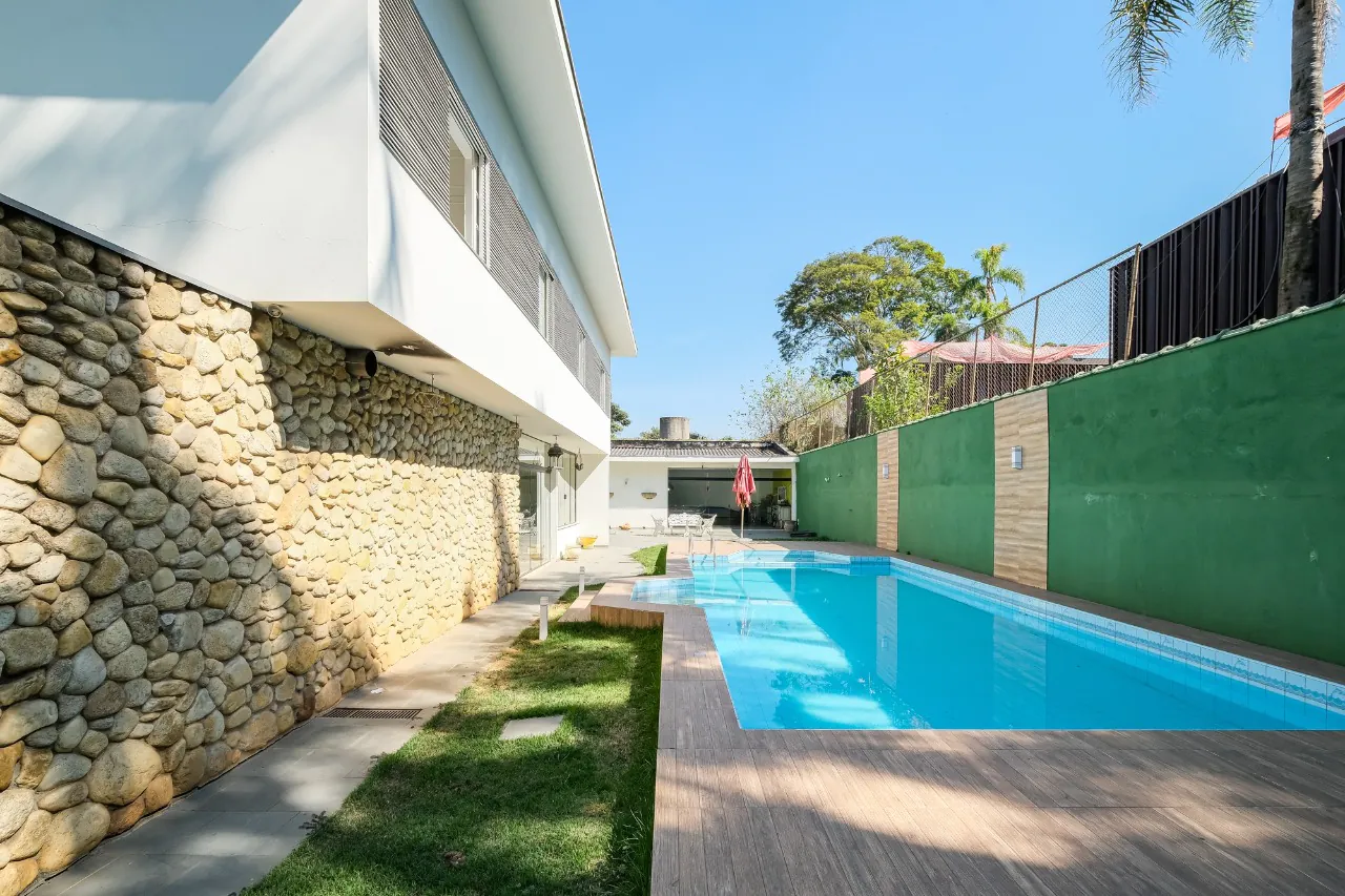 Casa com piscina à venda em Alto de Pinheiros – 9811